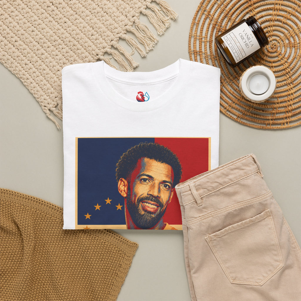 Vozinha Soccer Tee — Retro Player Poster Design