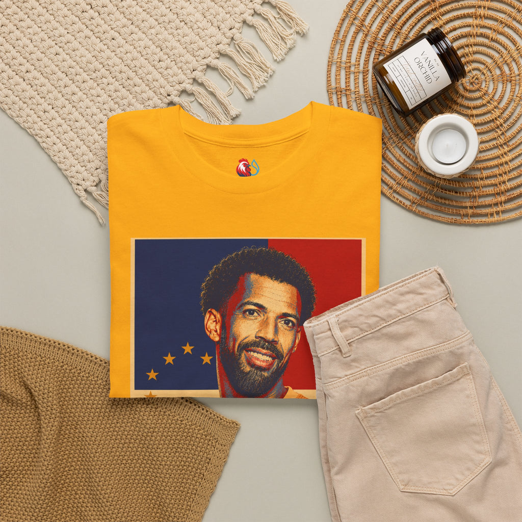 Vozinha Soccer Tee — Retro Player Poster Design